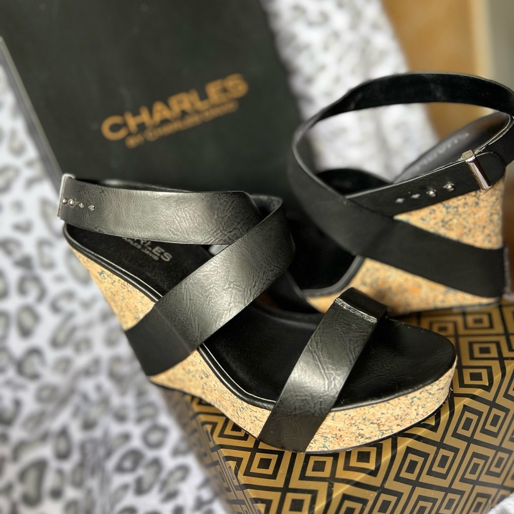 Charles by Charles David Black leather Wedge Shoes with Crisscross Straps